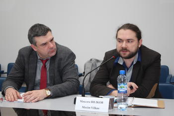 Доктор Д. Стратиевский и М. Вилков на круглом столе